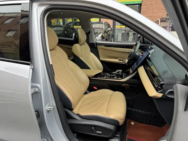 Geely Boyue L — Фото автомобиля 20