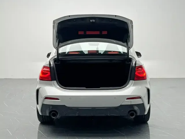 BMW 1 Series — Фото автомобиля 11