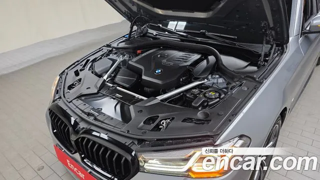 BMW 5 Series G30 — Фото автомобиля 6