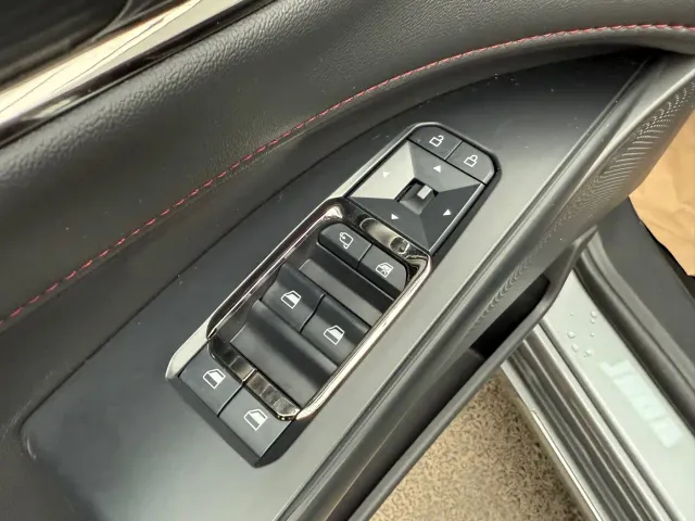 Ford Mondeo — Фото автомобиля 13