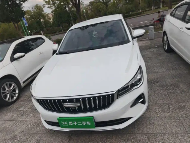 Geely Emgrand — Фото автомобиля 2