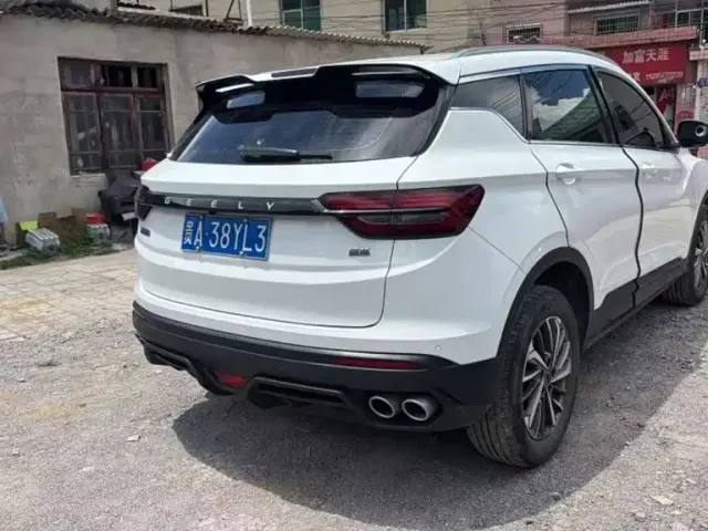 Geely Binyue — Фото автомобиля 13