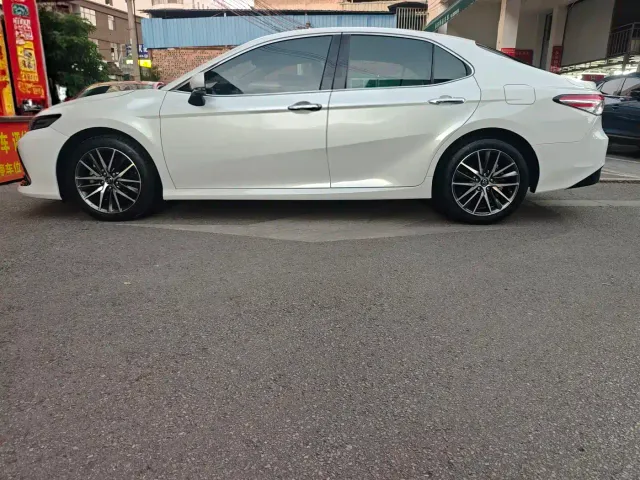 Toyota Camry — Фото автомобиля 8
