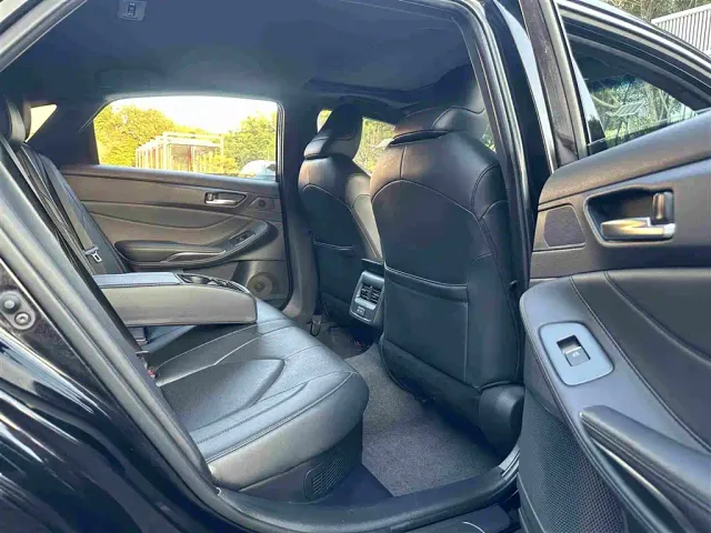 Toyota Avalon — Фото автомобиля 24