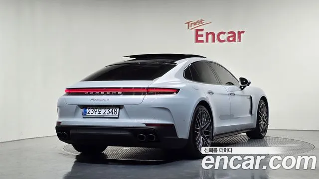 Porsche Panamera — Фото автомобиля 2