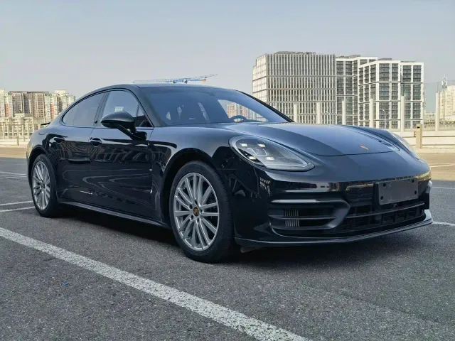 Porsche Panamera — Фото автомобиля 3