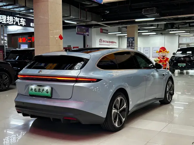 Nio ET5 Touring — Фото автомобиля 6