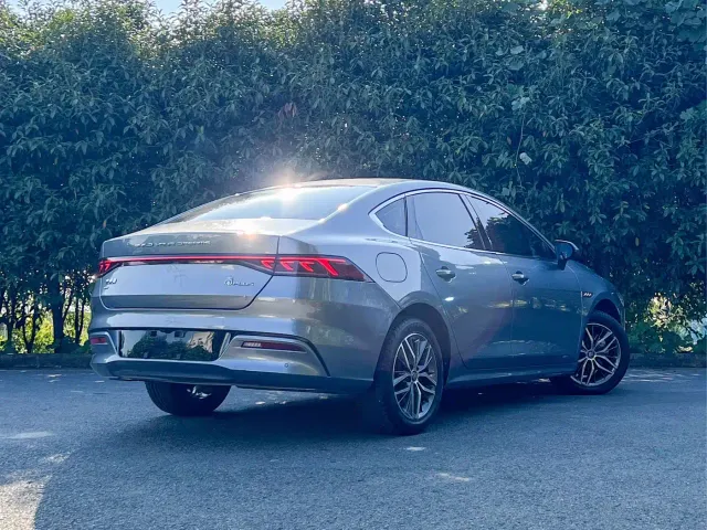 BYD Qin PLUS — Фото автомобиля 4