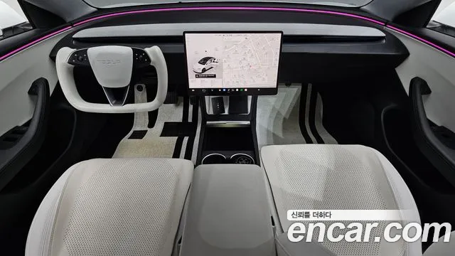 Tesla Model 3 — Фото автомобиля 7