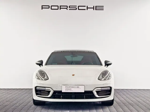 Porsche Panamera — Фото автомобиля 2
