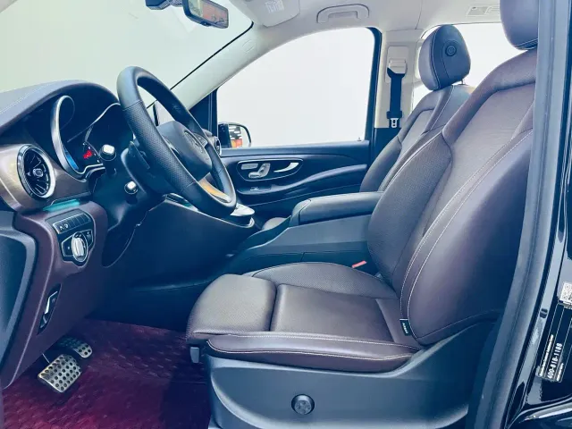 Mercedes-Benz V-Class — Фото автомобиля 6