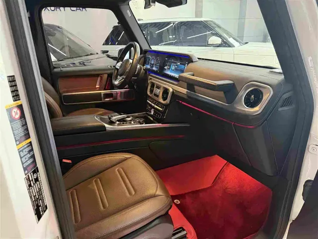 Mercedes-Benz G-Class — Фото автомобиля 9