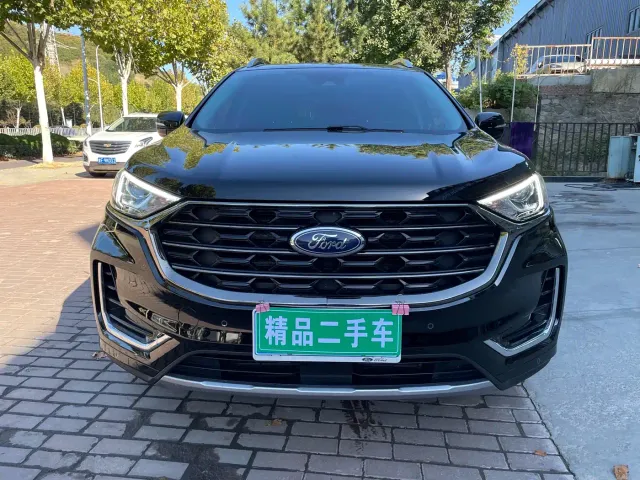 Ford Edge — Фото автомобиля 2