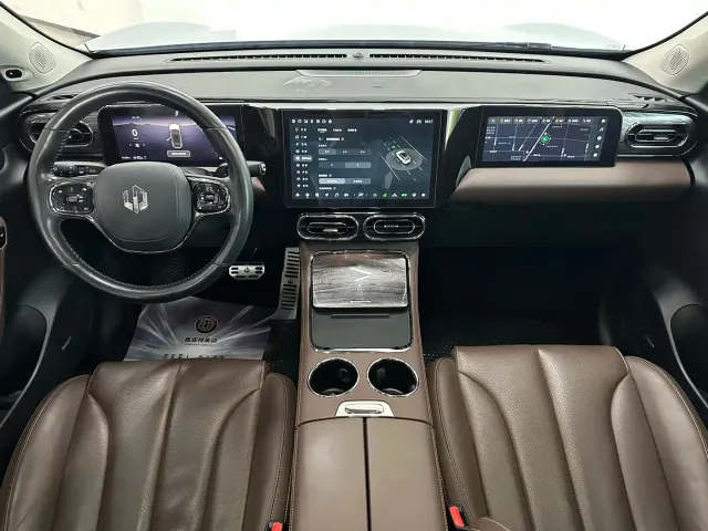 Leapmotor C11 — Фото автомобиля 19