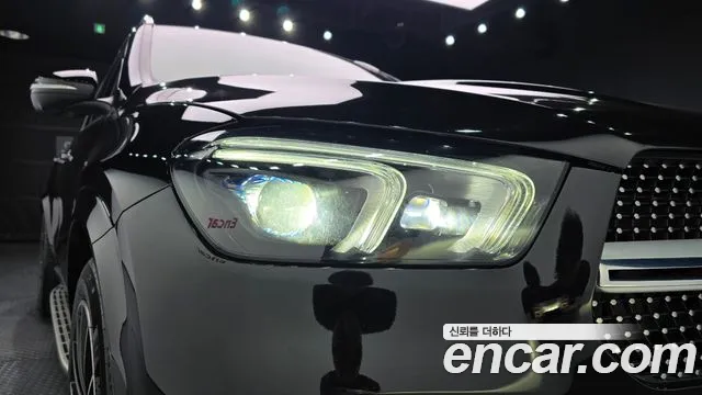 Mercedes-Benz GLE-Class — Фото автомобиля 22