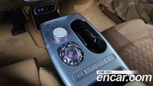 Genesis GV60 — Фото автомобиля 12