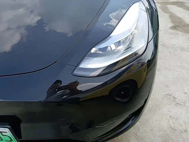 Tesla Model Y — Фото автомобиля 23