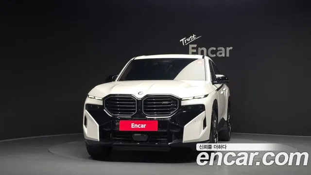 BMW XM — Фото автомобиля 3