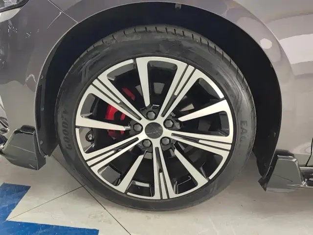 Geely Xingrui — Фото автомобиля 6