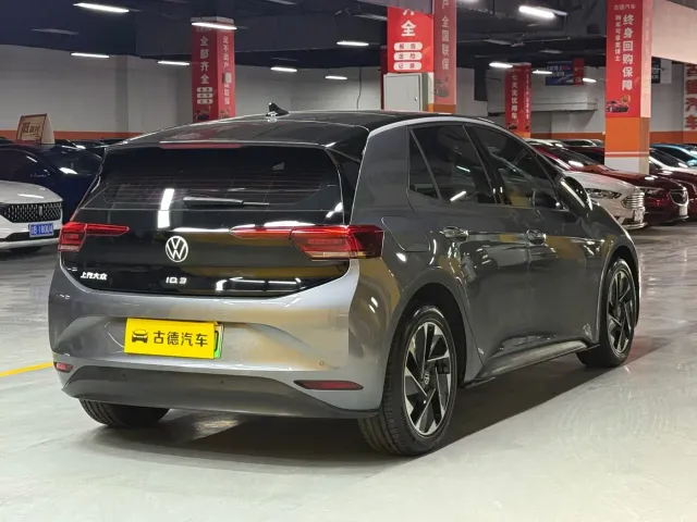 Volkswagen ID.3 — Фото автомобиля 7
