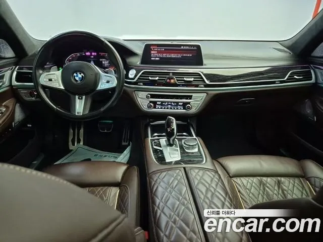 BMW 7 Series G11 — Фото автомобиля 7