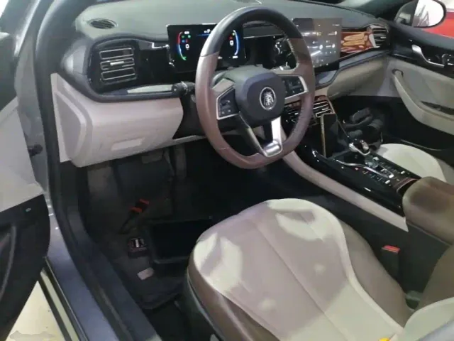 BYD Qin PLUS — Фото автомобиля 9