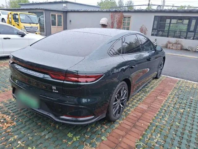 BYD Han — Фото автомобиля 6