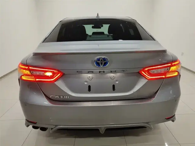 Toyota Camry — Фото автомобиля 5