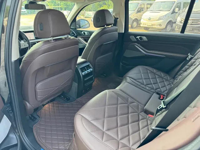 BMW X5 — Фото автомобиля 10
