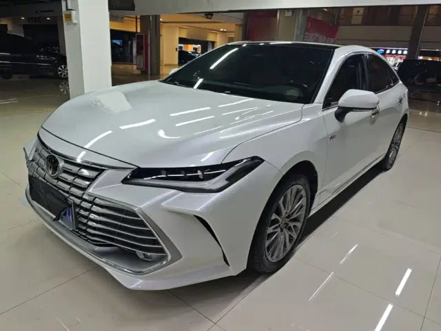 Фотография автомобиля — Toyota Avalon