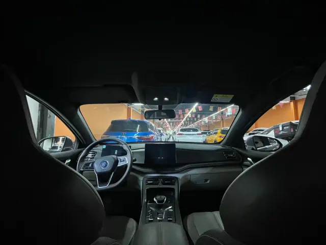 BYD Qin PLUS — Фото автомобиля 9