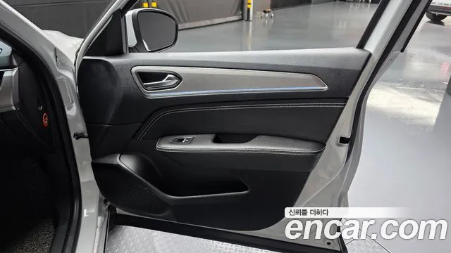 Renault Korea XM3 — Фото автомобиля 24