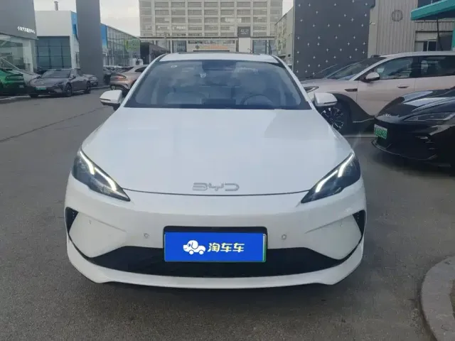 BYD Seal 05 DM-i — Фото автомобиля 2