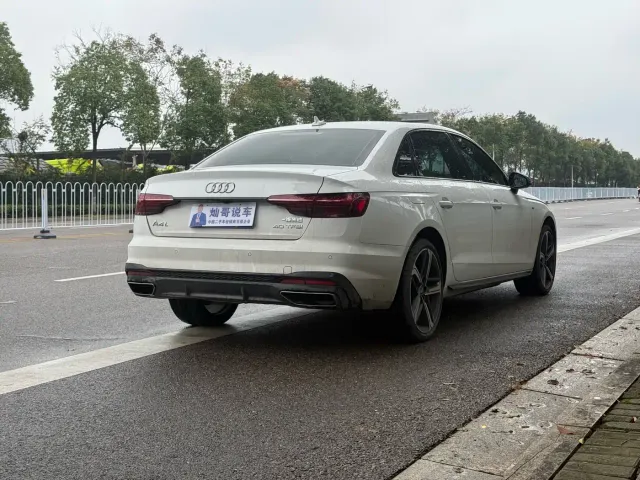 Audi A4L — Фото автомобиля 8