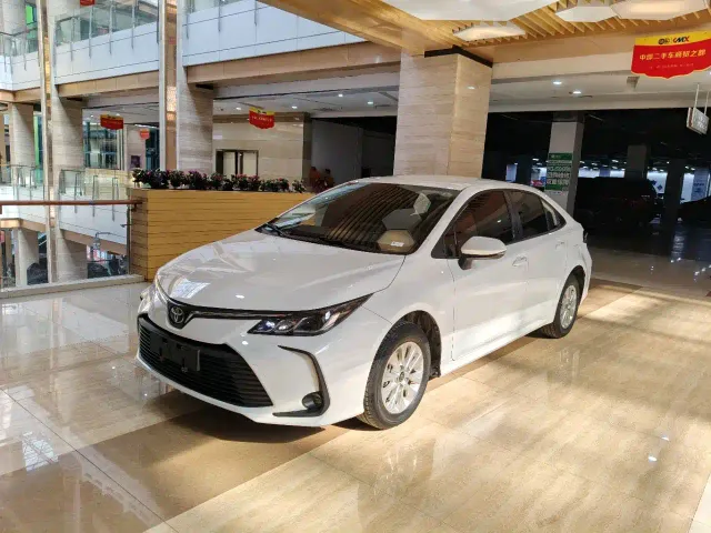 Фотография автомобиля — Toyota Corolla