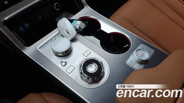 Genesis GV80 — Фото автомобиля 12