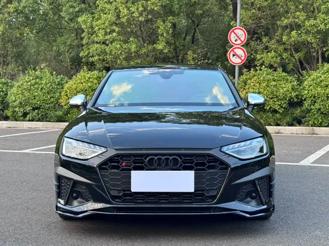 Audi S4 — Фото автомобиля 2