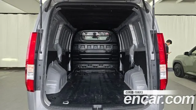 Hyundai Staria Staria Карго 3 места — Фото автомобиля 20