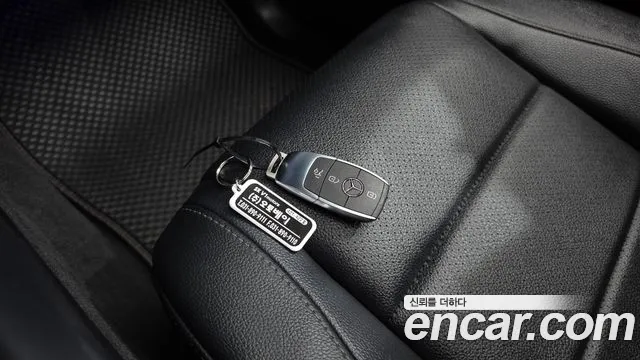 Mercedes-Benz GLE-Class — Фото автомобиля 11