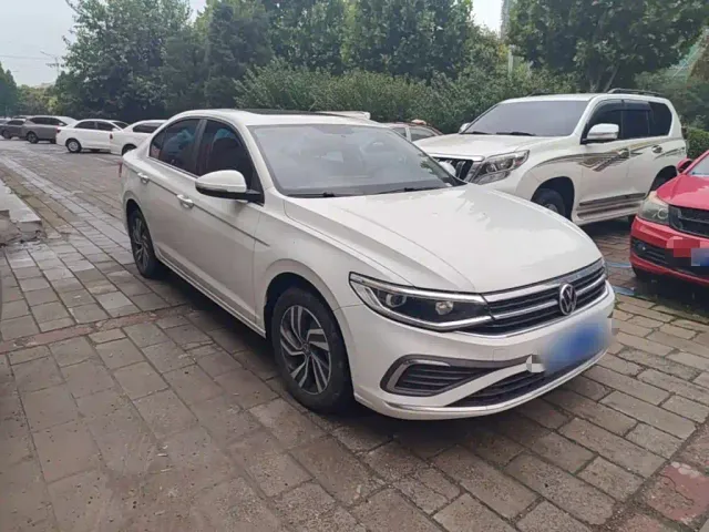 Volkswagen Bora — Фото автомобиля 3
