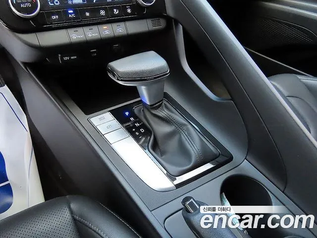 Hyundai Avante CN7 — Фото автомобиля 10