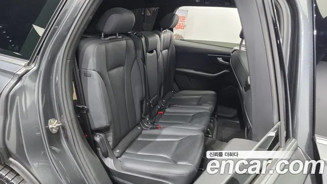Audi Q7 45 TDI quattro Premium — Фото автомобиля 11