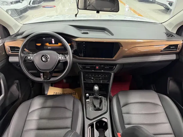 Volkswagen Tharu — Фото автомобиля 7