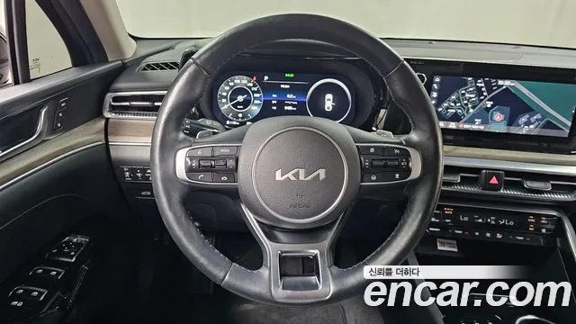 Kia K5 — Фото автомобиля 12
