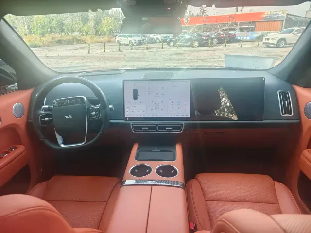 Li Auto L7 — Фото автомобиля 3