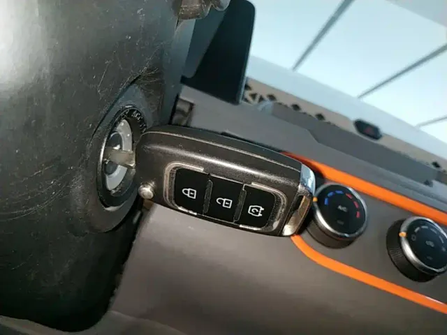 DFSK Mini EV — Фото автомобиля 8