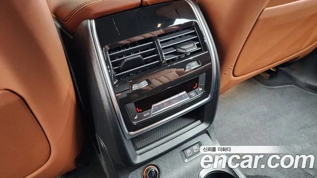 BMW X7 — Фото автомобиля 18