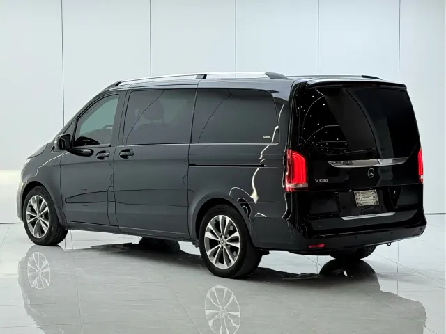Mercedes-Benz V-Class — Фото автомобиля 13