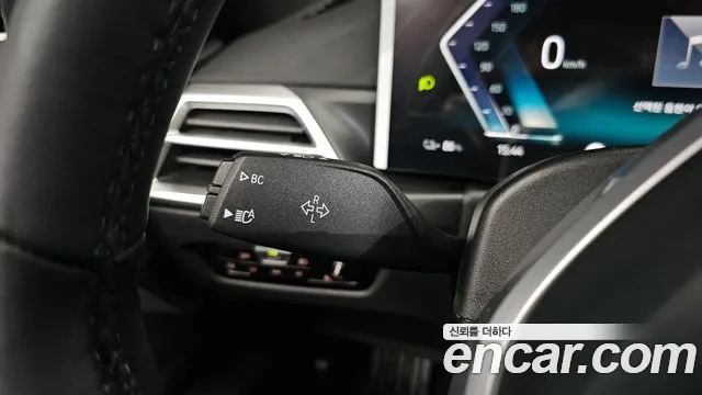 BMW i4 — Фото автомобиля 14