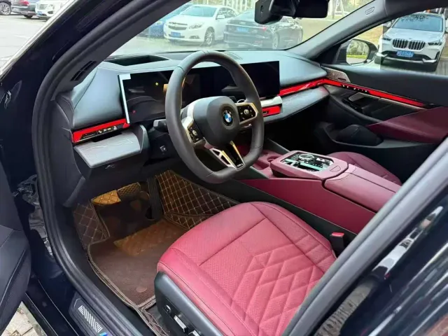BMW 5 Series — Фото автомобиля 2